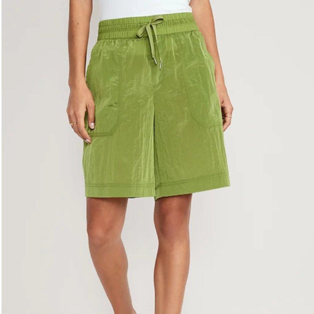 High-Waisted Shiny Nylon Bermuda Shorts for Women -- 11-inch inseam